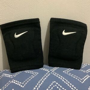 Nike Kids Black Knee Pads with White Swoosh